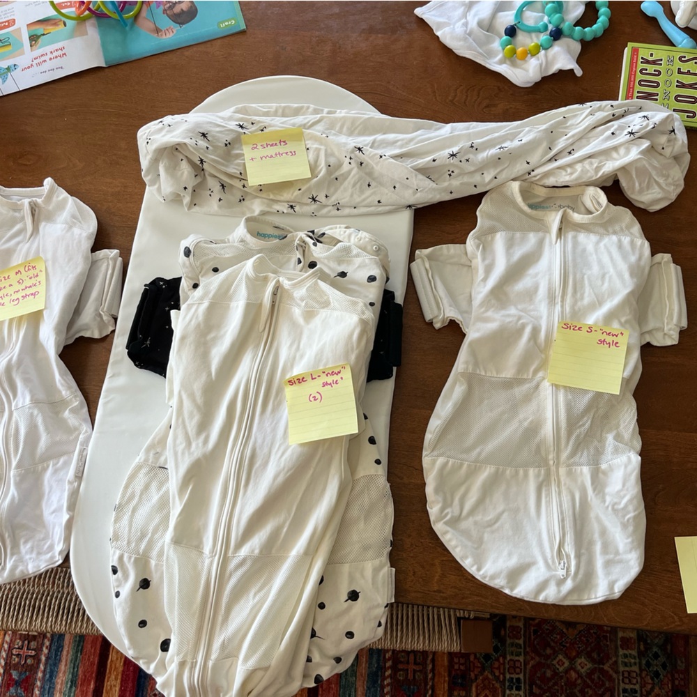Snoo Bundle: 4 sacks, 2 sheets